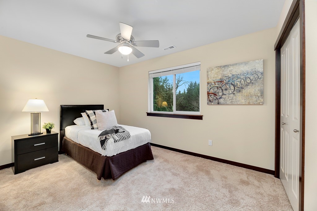 19033 4th Drive Southeast Bothell, WA 98012 - Photo 17 of 30 Gallery Image 17