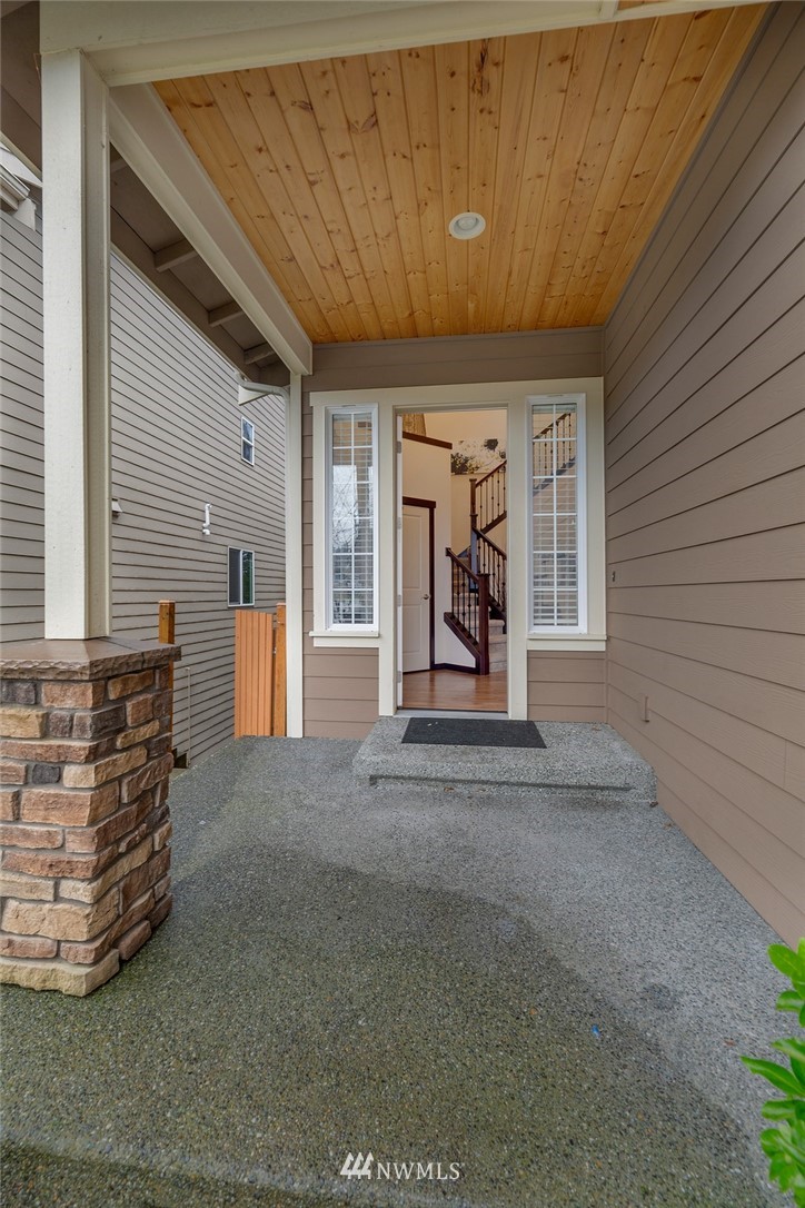 19033 4th Drive Southeast Bothell, WA 98012 - Photo 3 of 30 Gallery Image 3