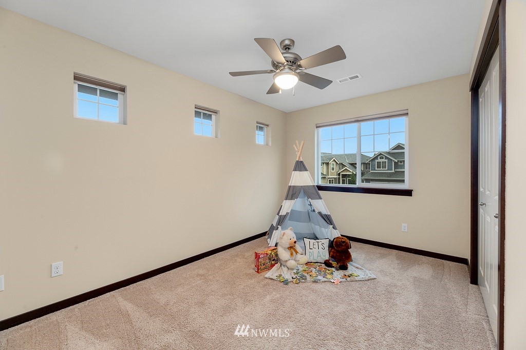 19033 4th Drive Southeast Bothell, WA 98012 - Photo 22 of 30 Gallery Image 22