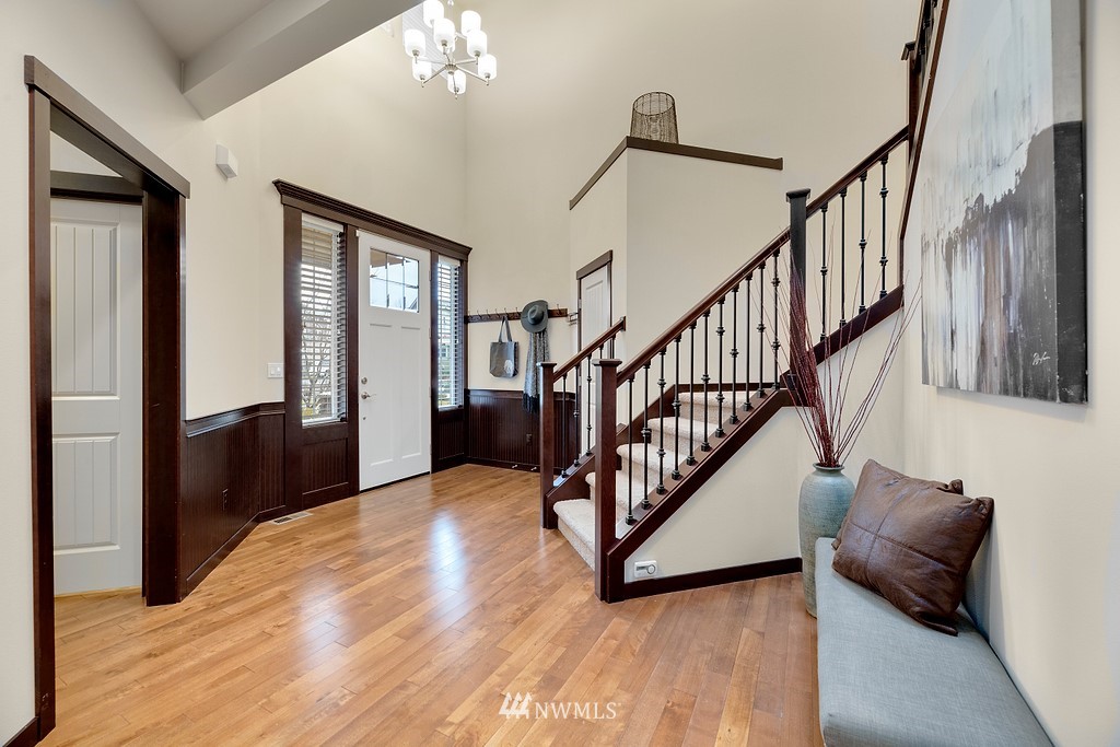 19033 4th Drive Southeast Bothell, WA 98012 - Photo 5 of 30 Gallery Image 5