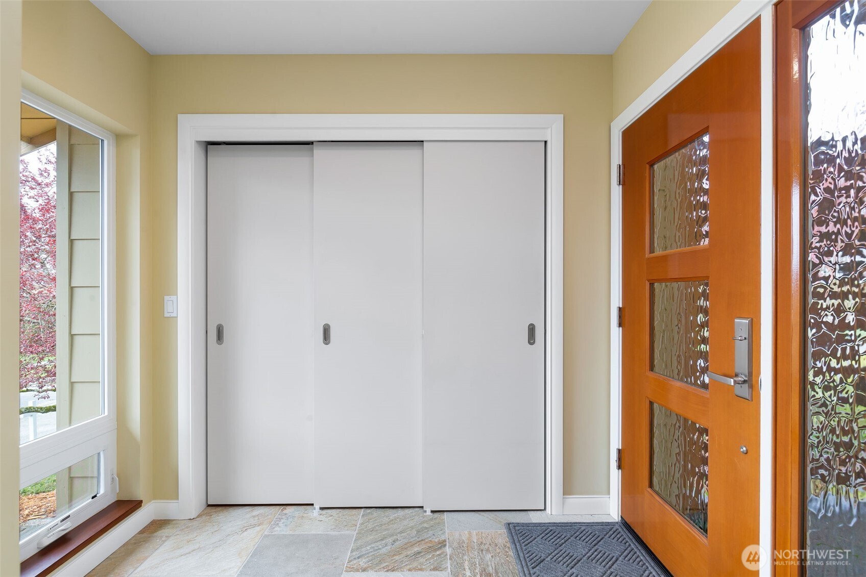 103 North 75th Street Seattle, WA 98103 - Photo 9 of 39 Gallery Image 9