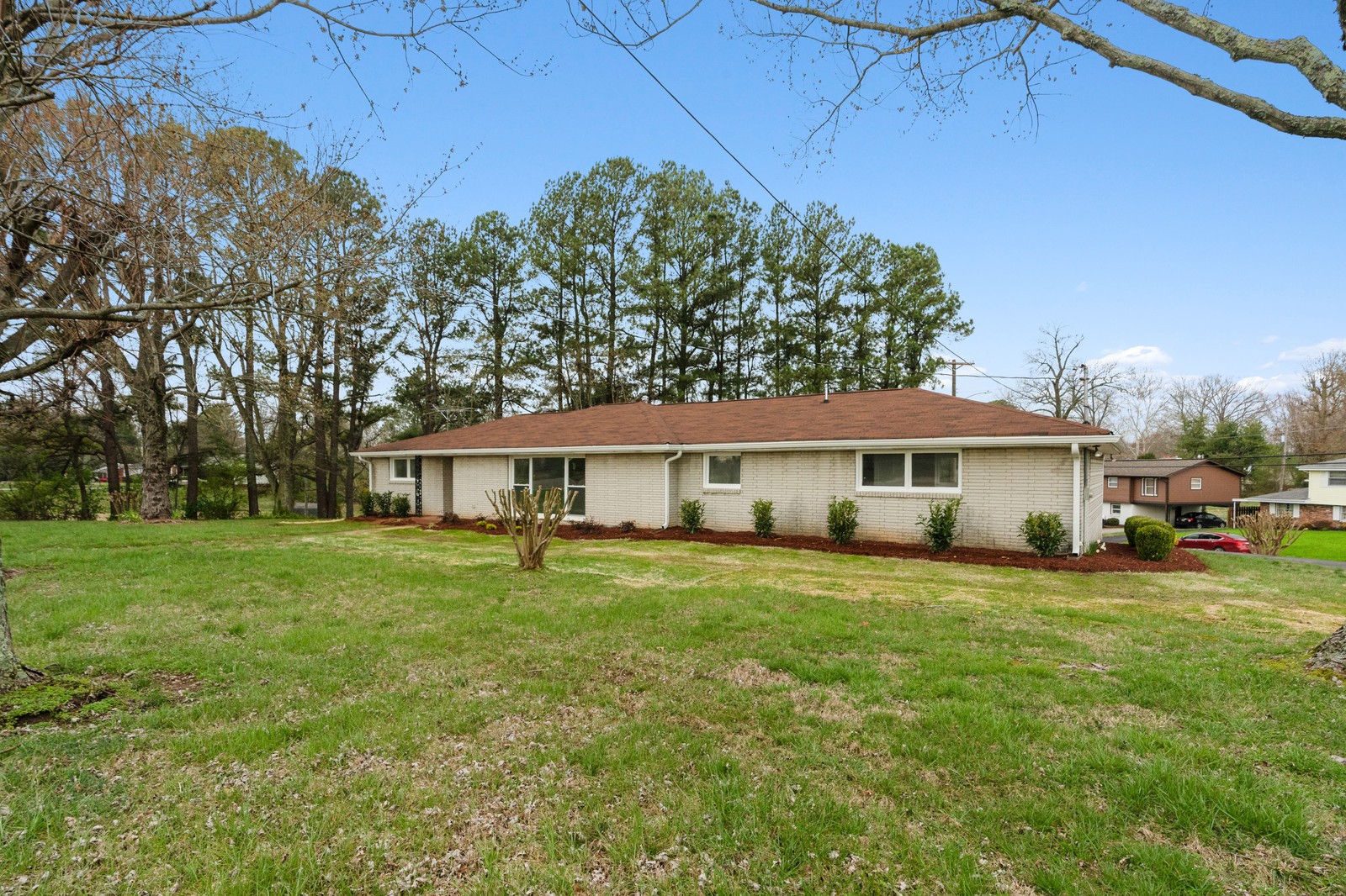 1401 5th Avenue West Springfield, TN 37172 - Photo 1 of 35 Gallery Image 1
