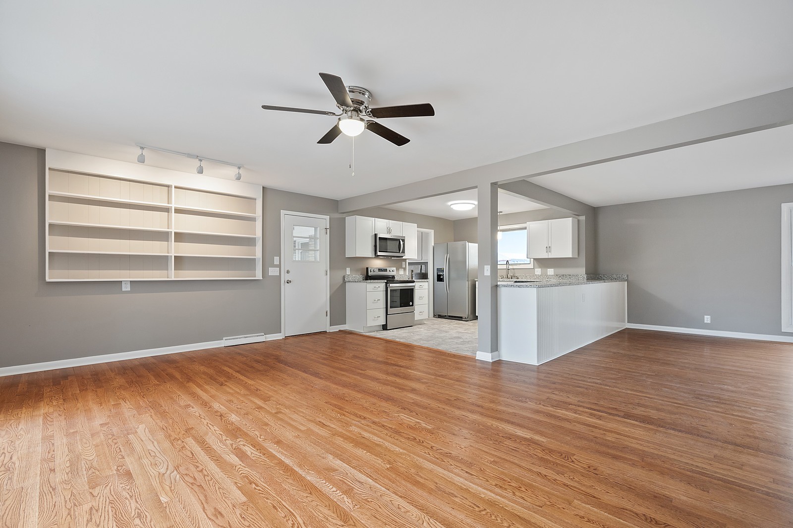 1401 5th Avenue West Springfield, TN 37172 - Photo 9 of 35 Gallery Image 9