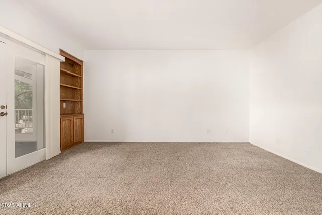 $389,000 | 5200 South Lakeshore Drive, Unit 206, Tempe, AZ 85283