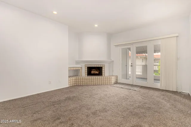 $389,000 | 5200 South Lakeshore Drive, Unit 206, Tempe, AZ 85283