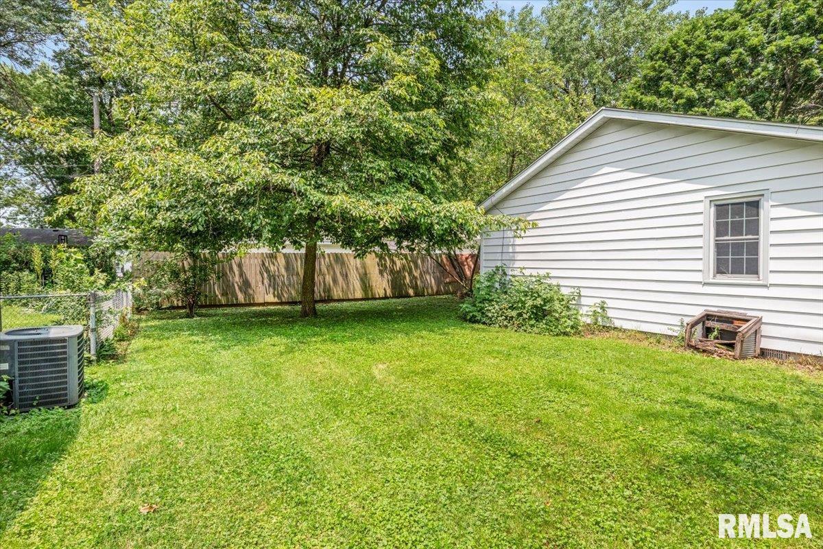 321 Parkview Drive Rochester, IL 62563 - Photo 22 of 23