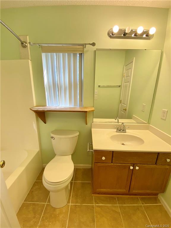 3517 Nevin Brook Road Charlotte, NC 28269 - Photo 14 of 18 Gallery Image 14