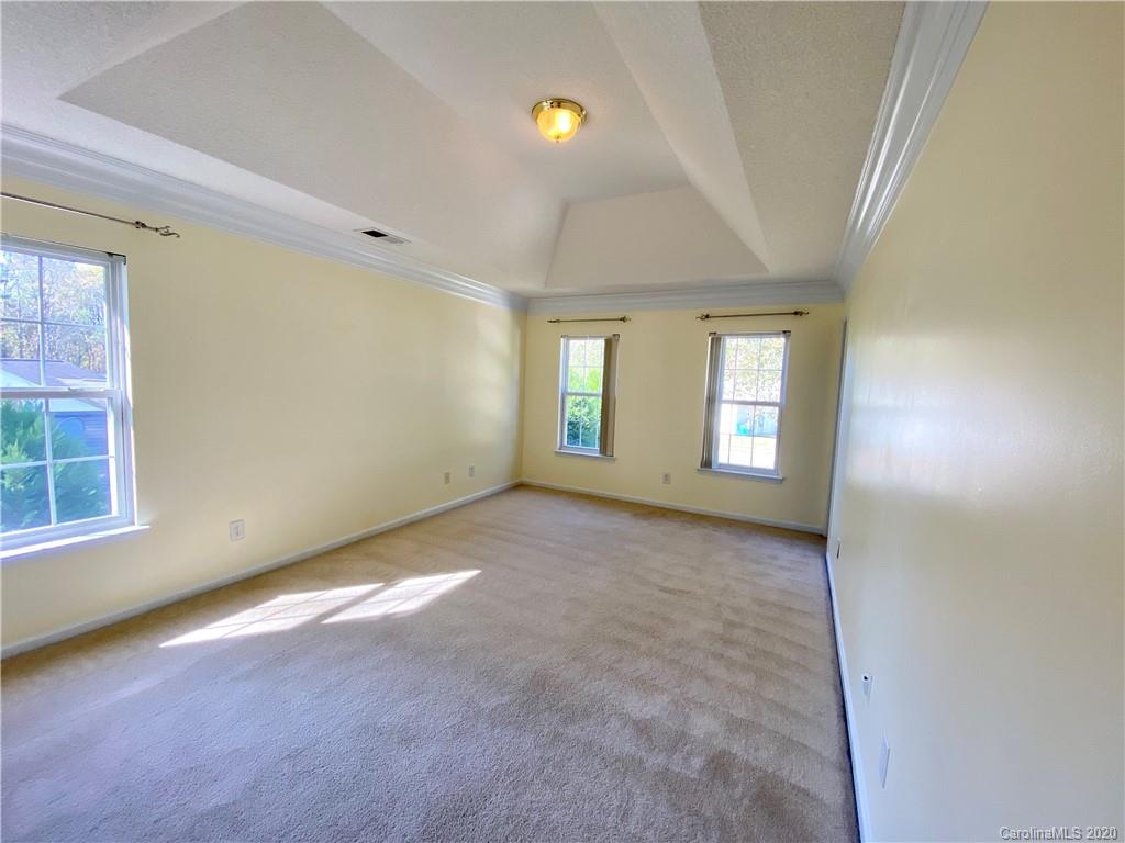 3517 Nevin Brook Road Charlotte, NC 28269 - Photo 15 of 18 Gallery Image 15