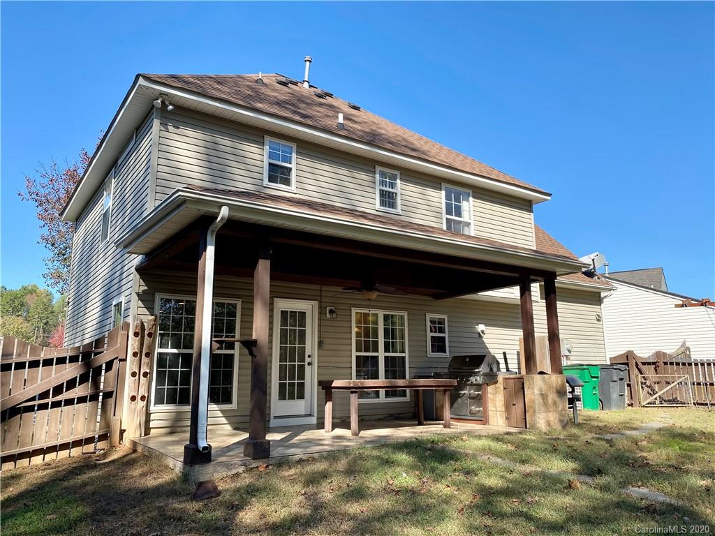 3517 Nevin Brook Road Charlotte, NC 28269 - Photo 3 of 18 Gallery Image 3