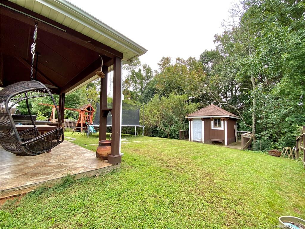 3517 Nevin Brook Road Charlotte, NC 28269 - Photo 7 of 18 Gallery Image 7