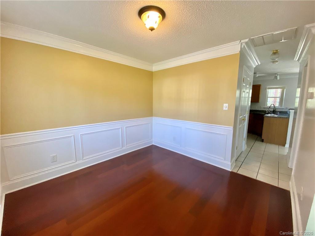 3517 Nevin Brook Road Charlotte, NC 28269 - Photo 10 of 18 Gallery Image 10