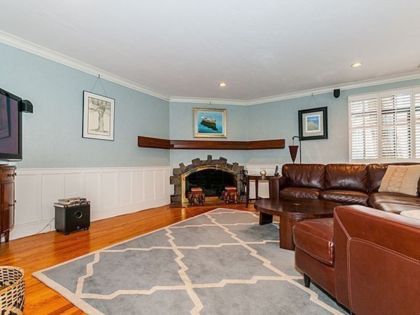 31 Devonshire Road Newton, MA 02468 - Photo 17 of 29 Gallery Image 17
