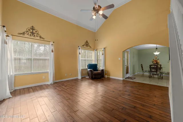 $299,998 | 9861 Alexanders Ridge Drive, Olive Branch, MS 38654