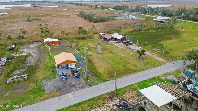 $82,000 | 7938-7939 Shrimpers Row, Dulac, LA 70353