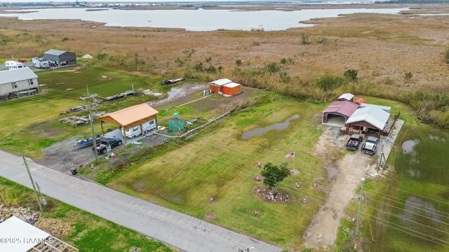 $82,000 | 7938-7939 Shrimpers Row, Dulac, LA 70353