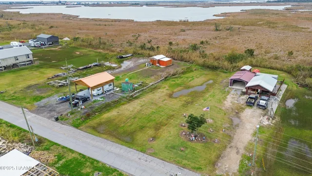 $82,000 | 7938-7939 Shrimpers Row, Dulac, LA 70353
