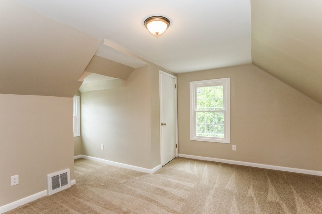 47 Felicia Street Springfield, MA 01104 - Photo 26 of 39 Gallery Image 26
