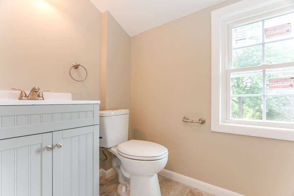 47 Felicia Street Springfield, MA 01104 - Photo 29 of 39 Gallery Image 29