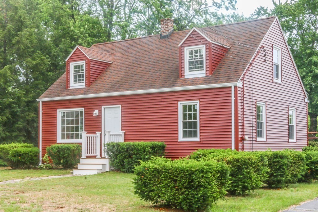 47 Felicia Street Springfield, MA 01104 - Photo 4 of 39 Gallery Image 4