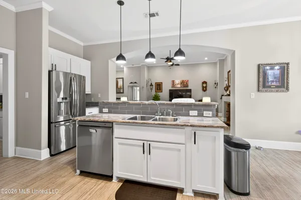 $428,900 | 20185 Belle Vue Circle, D'Iberville, MS 39540