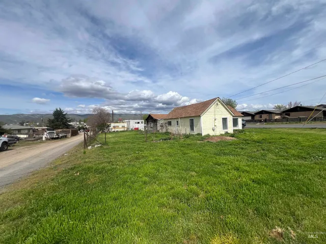 $115,000 | 1902 4th Avenue, Clarkston, WA 99403