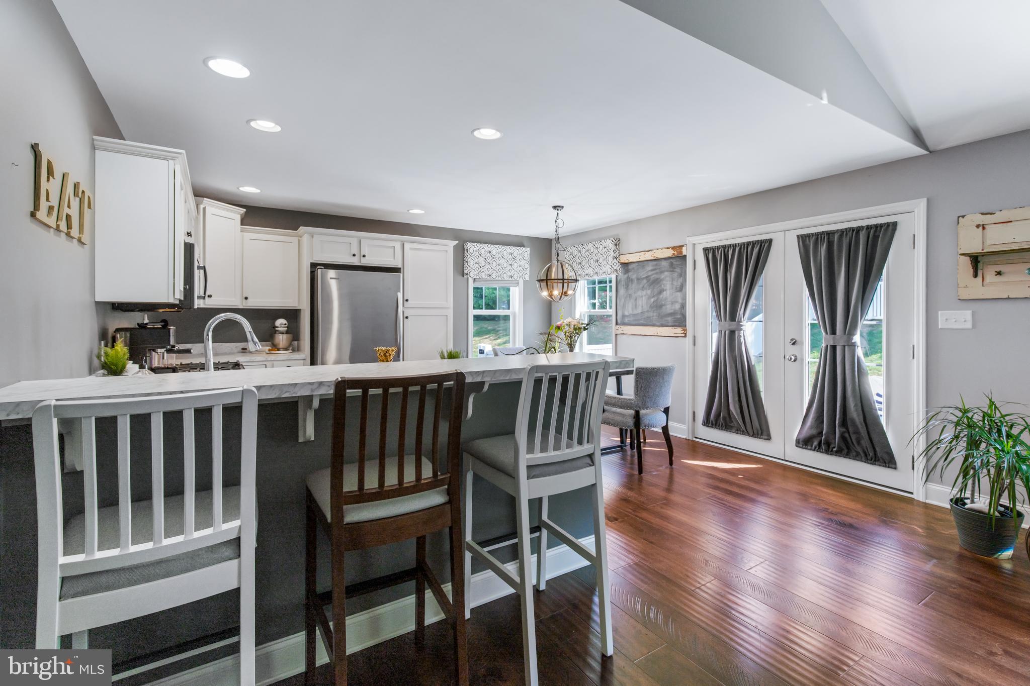 681 Hamaker Road Manheim, PA 17545 - Photo 11 of 37