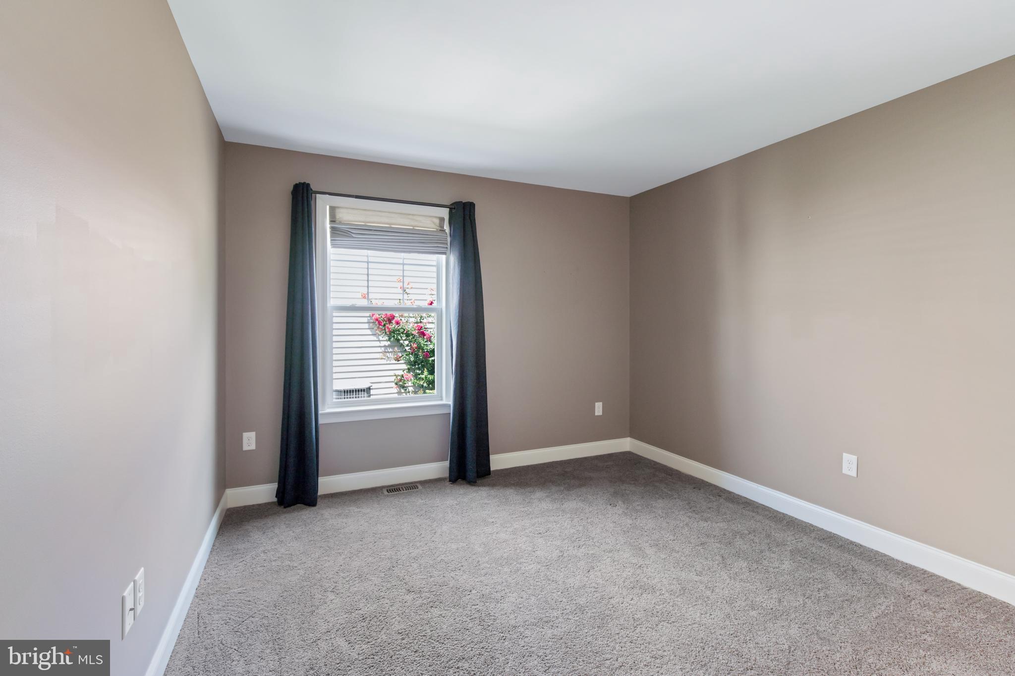 681 Hamaker Road Manheim, PA 17545 - Photo 26 of 37