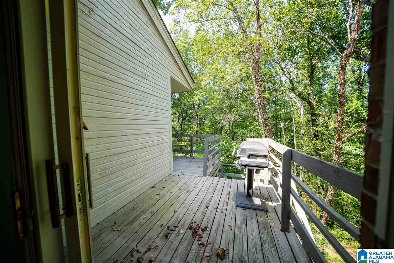 1086 Crest Road Leeds, AL 35094 - Photo 32 of 40