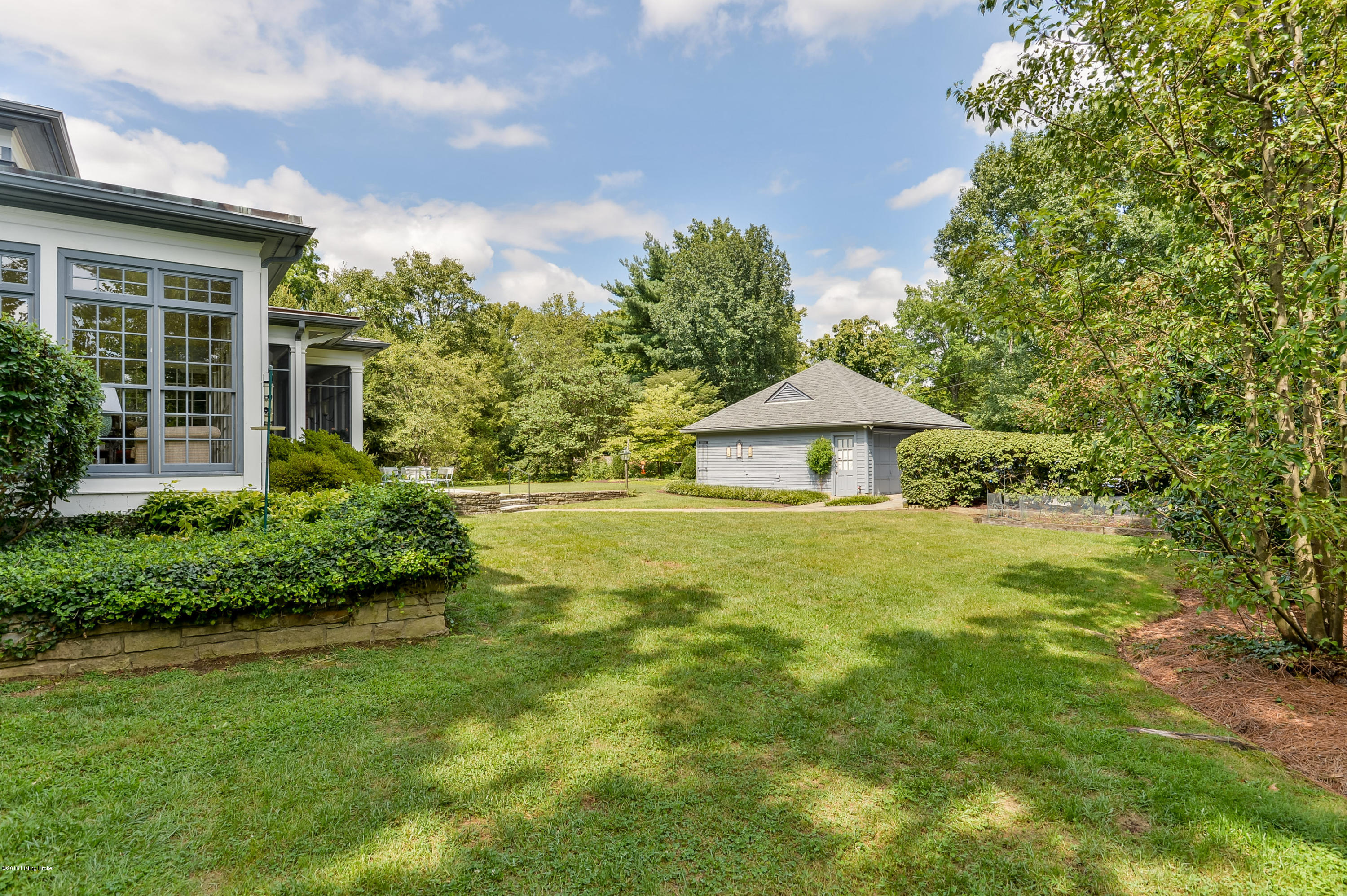 411 Lightfoot Road Louisville, KY 40207 - Photo 44 of 49 66 LSIR 20160901