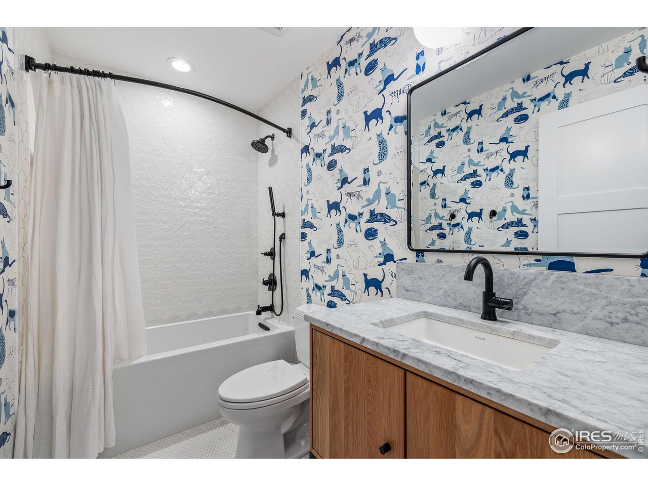 3675 Roundtree Court Boulder, CO 80304 - Photo 28 of 40 Upstairs full bath