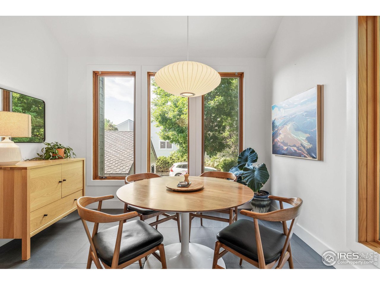 3675 Roundtree Court Boulder, CO 80304 - Photo 5 of 40 Sun-filled dining space.