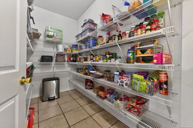 $319,000 | 228 Spice Oak Lane, Cibolo, TX 78108