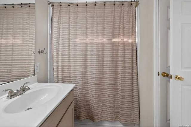 $319,000 | 228 Spice Oak Lane, Cibolo, TX 78108