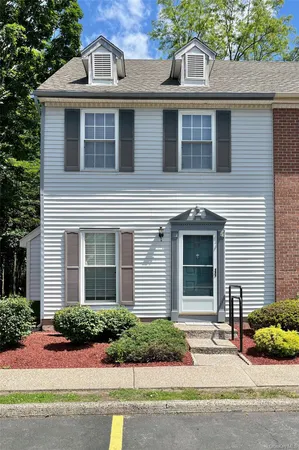 $359,900 | 57 Yorkshire Terrace, Washingtonville, NY 10992