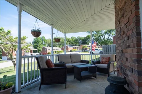 $340,000 | 279 Southward Drive, Coraopolis, PA 15108