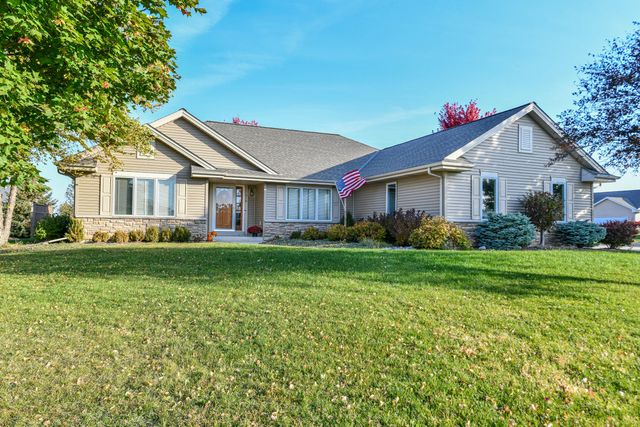 148 Meadow View Lane, Williams Bay, WI 53191