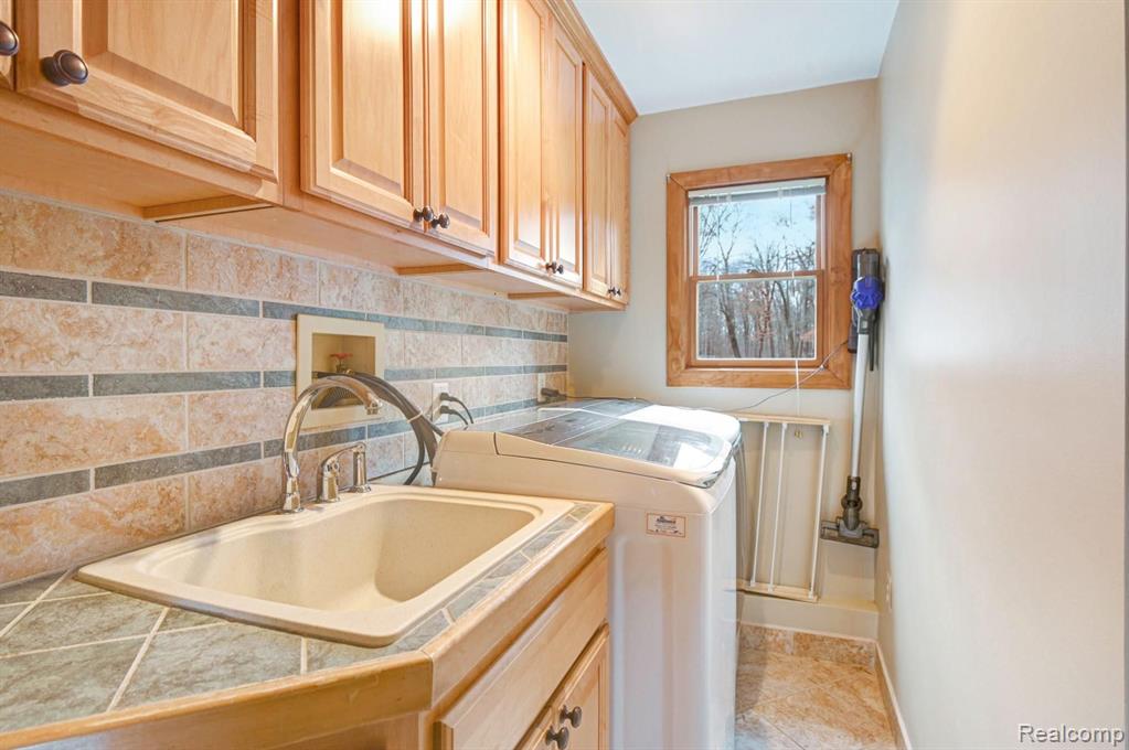 12061 Read Road Fenton, MI 48430 - Photo 20 of 31 Gallery Image 20