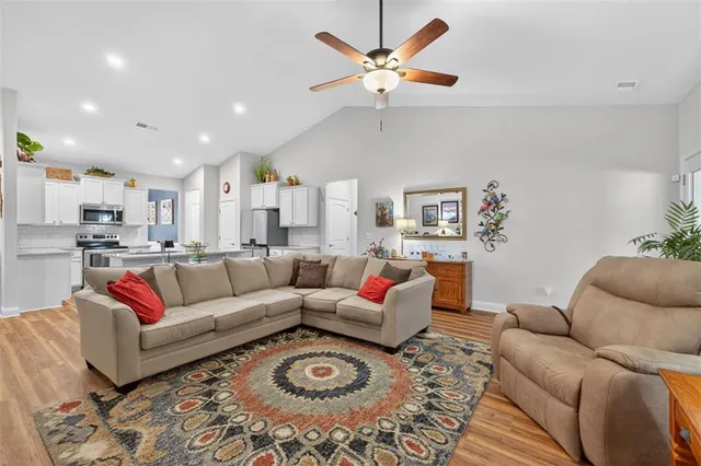 $400,000 | 829 River Fall Drive, Jefferson, GA 30549