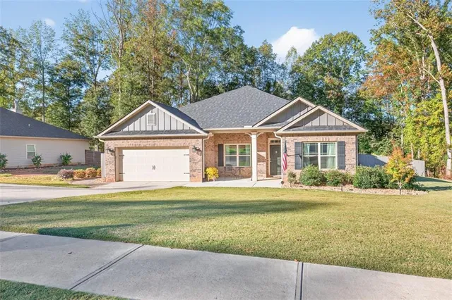$400,000 | 829 River Fall Drive, Jefferson, GA 30549