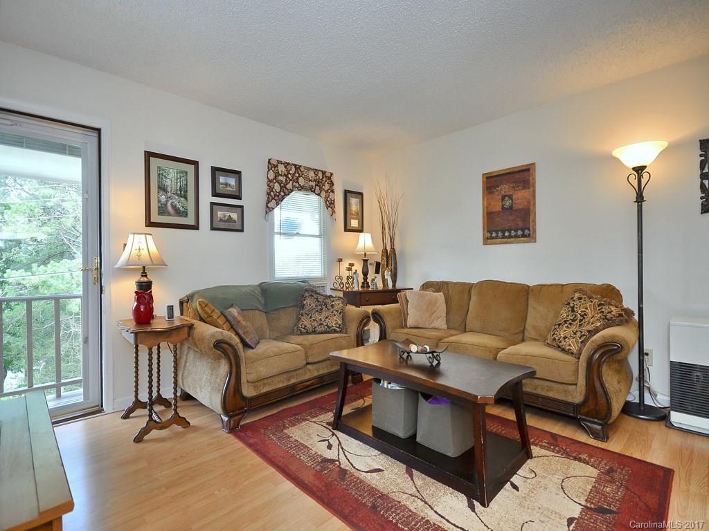 29 Walker Street Clyde, NC 28721 - Photo 4 of 12 Gallery Image 4