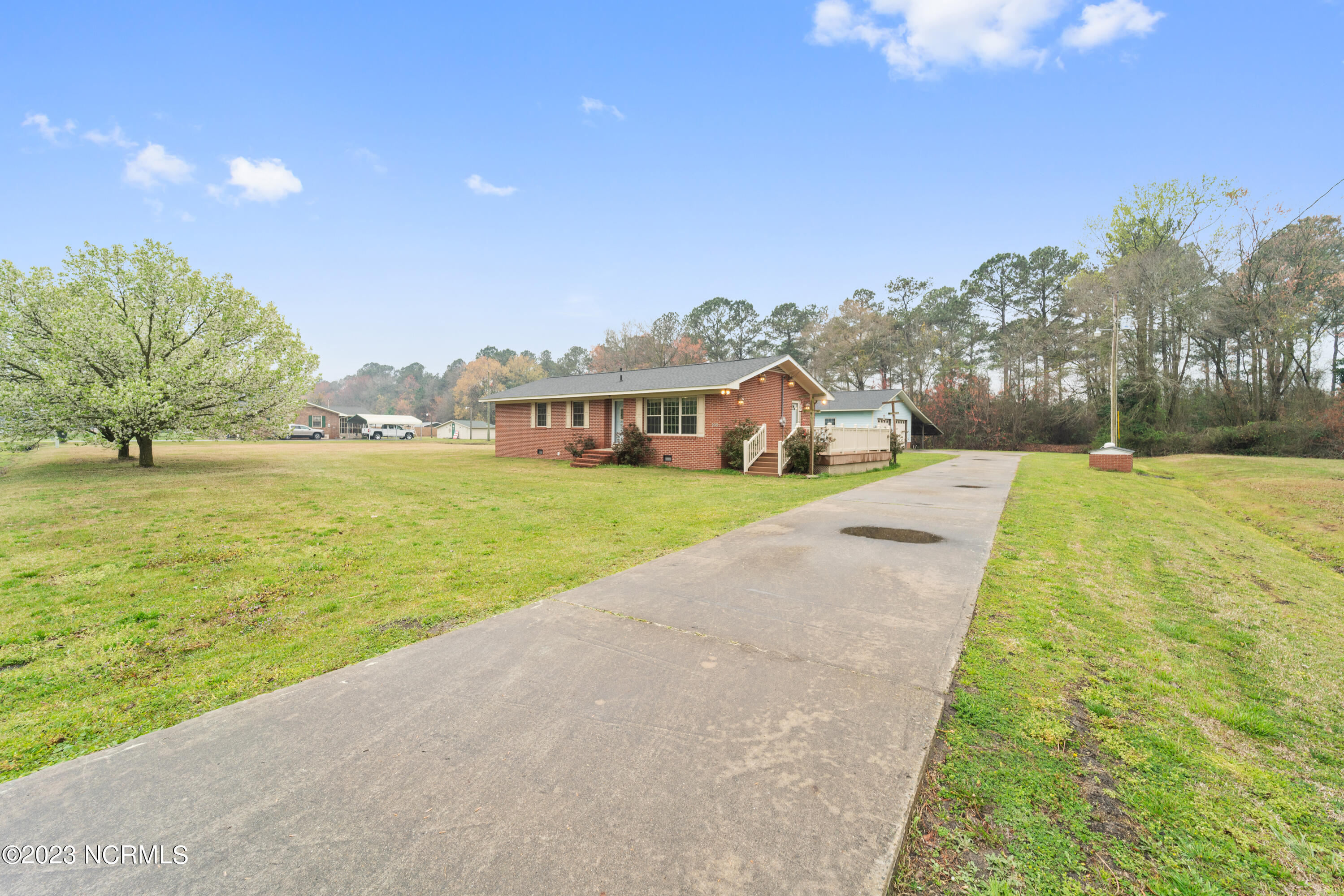 205 Hall Road Pink Hill, NC 28572 - Photo 3 of 48 DSC02981