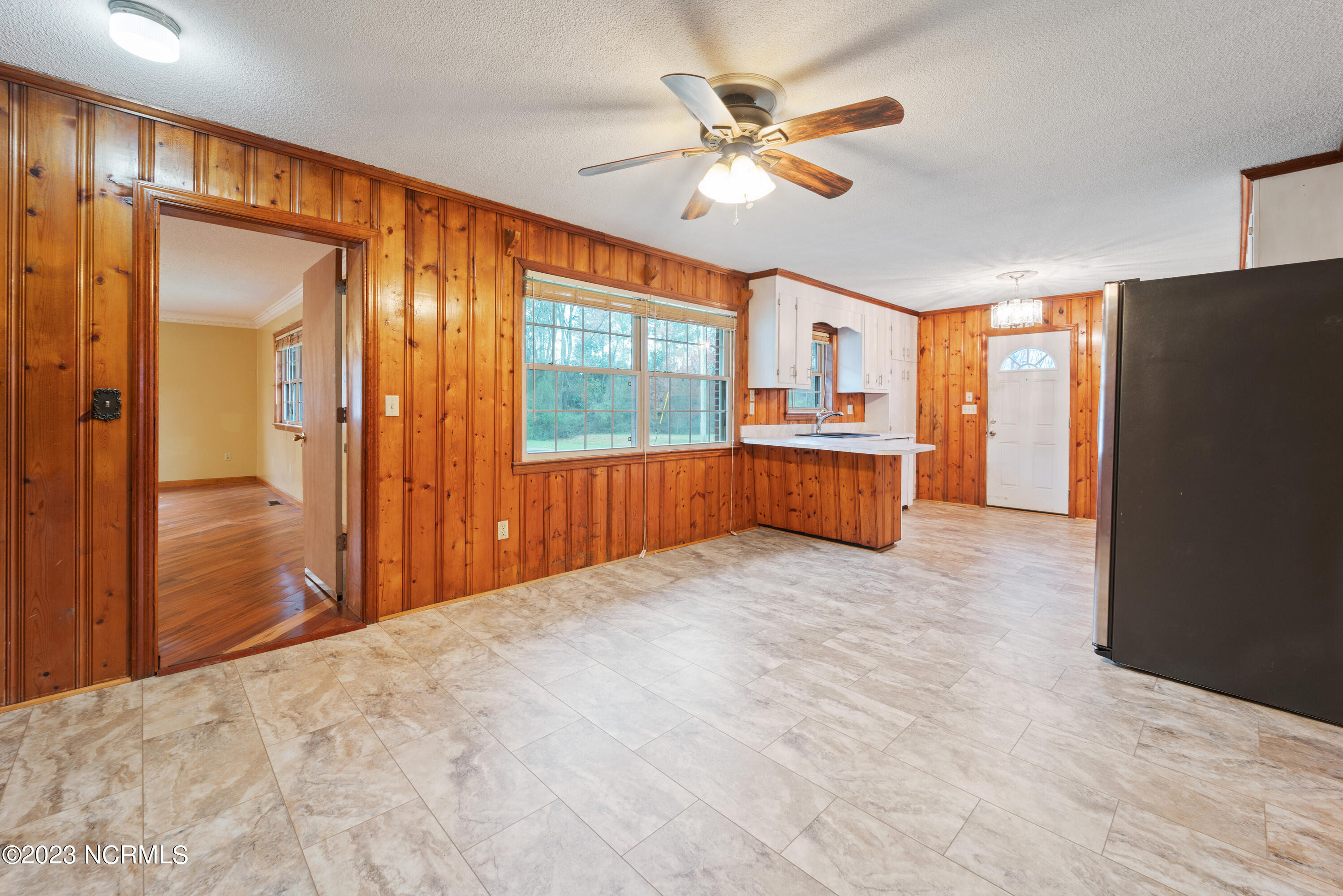 205 Hall Road Pink Hill, NC 28572 - Photo 7 of 48 DSC03104