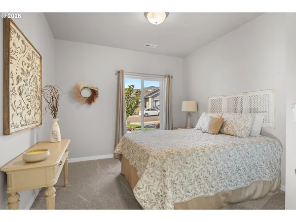 $539,000 | 832 Sand Pines Avenue, Sutherlin, OR 97479