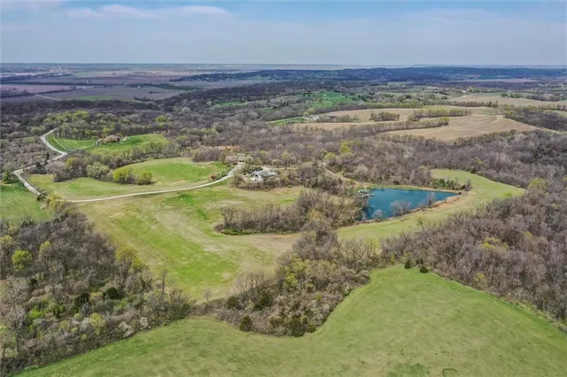 $640,000 | 9373 Northwest Moore Road, Kansas City, MO 64153