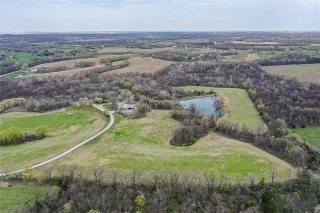 $640,000 | 9373 Northwest Moore Road, Kansas City, MO 64153