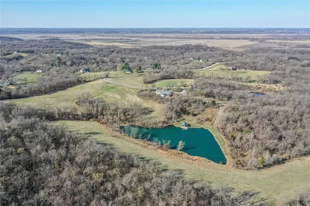 $640,000 | 9373 Northwest Moore Road, Kansas City, MO 64153