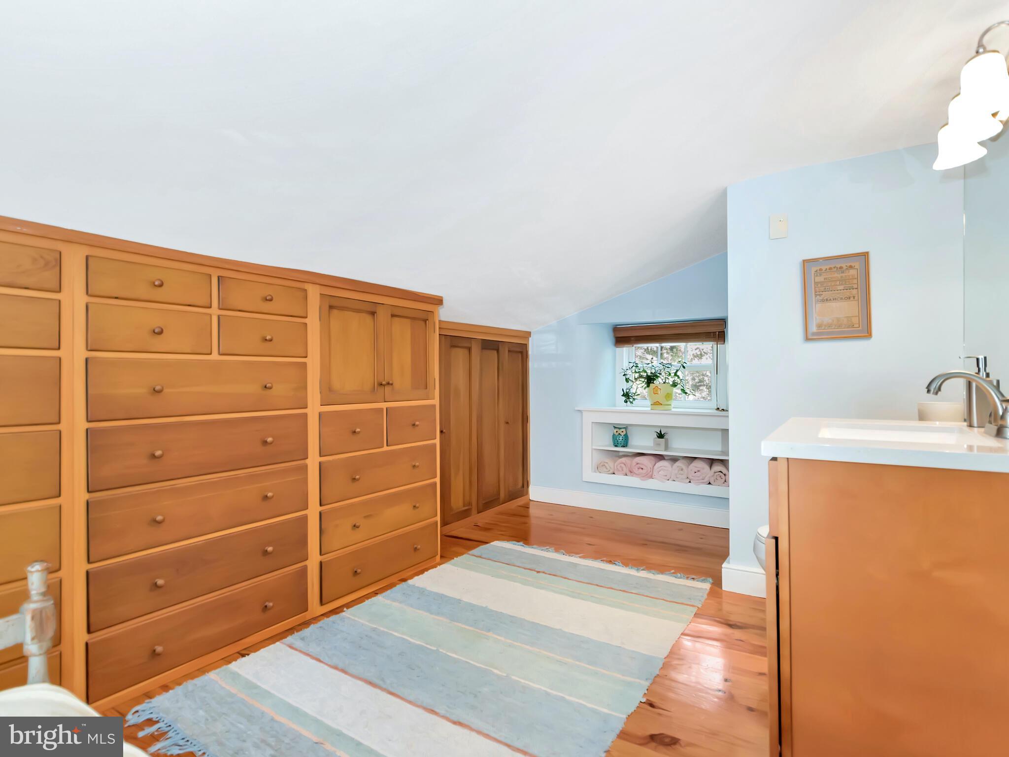 126 Bancroft Road Kennett Square, PA 19348 - Photo 28 of 43 Owners full bath w/built-in dresser