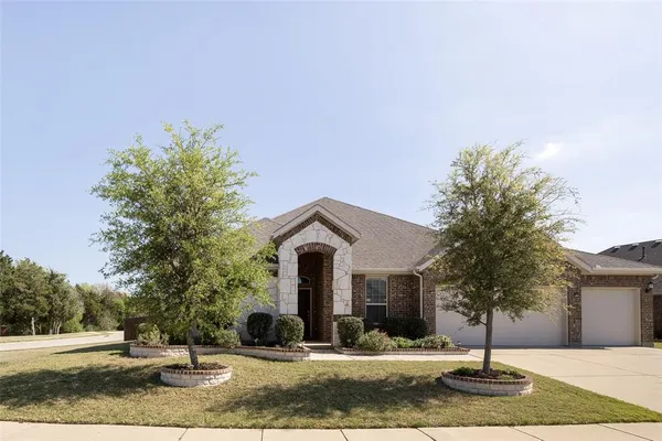 $489,900 | 4918 Westlake Drive, Garland, TX 75043
