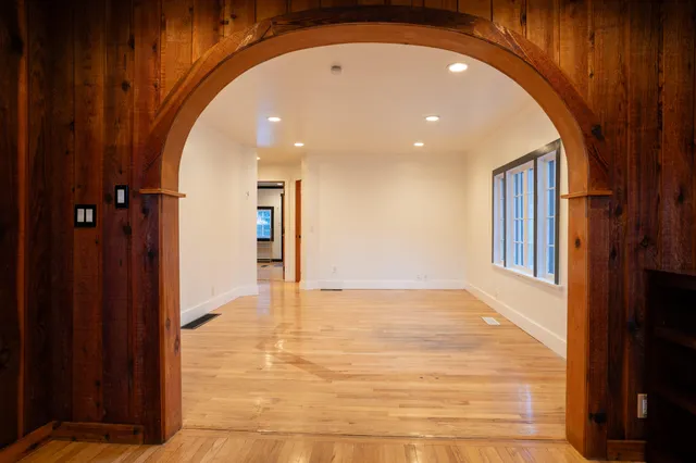 $870,000 | 515 South 1st Avenue, Hailey, ID 83333