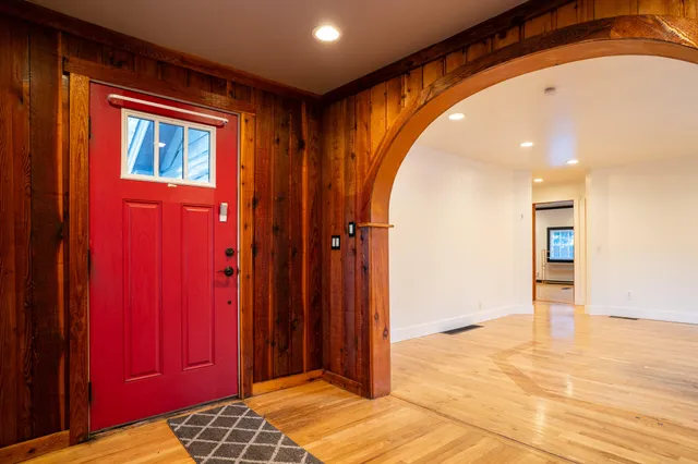 $870,000 | 515 South 1st Avenue, Hailey, ID 83333